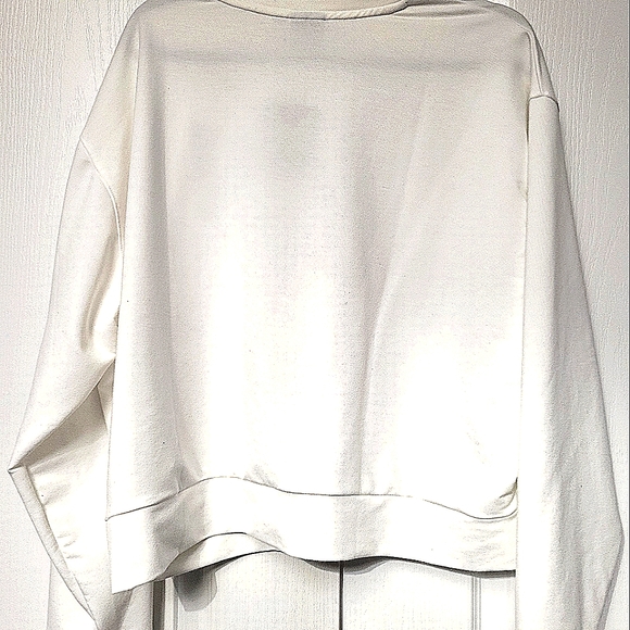 BNWT XL Puma Dry cell semi cropped white oversized Athletic  sweatshirt - Picture 9 of 13